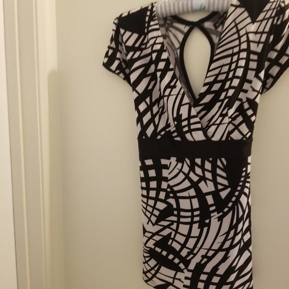 🛍️❤️ Beechers Brook Tie Back Black and White Babydoll Blouse Size M🛍️❤️ - Picture 3 of 10